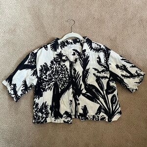 Bel Kazan button up cropped blouse, size s